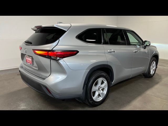 2021 Toyota Highlander LE