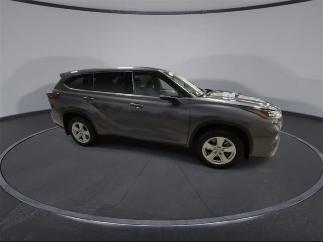 2021 Toyota Highlander LE