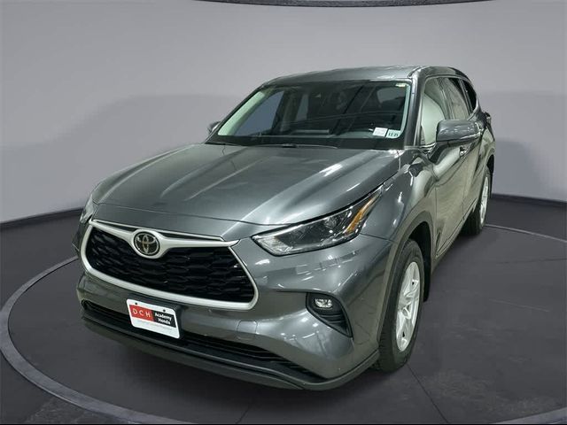 2021 Toyota Highlander LE