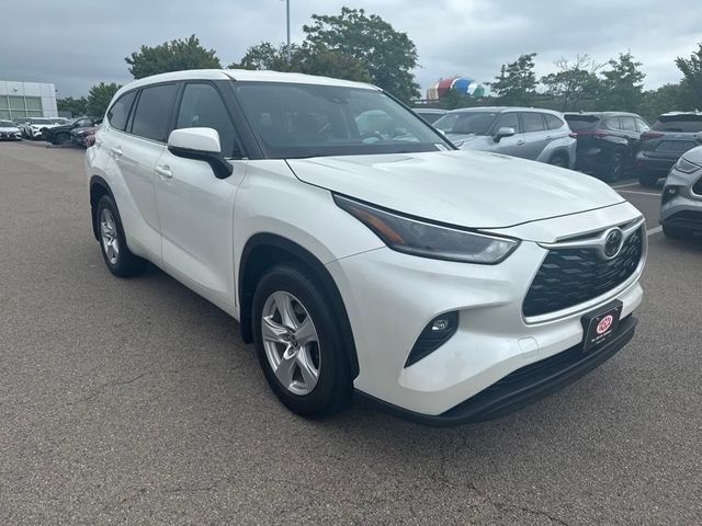 2021 Toyota Highlander LE