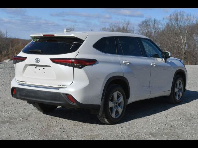 2021 Toyota Highlander LE