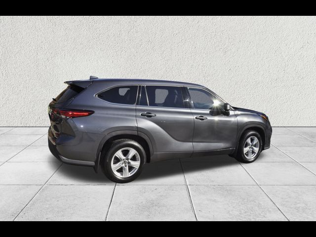 2021 Toyota Highlander LE