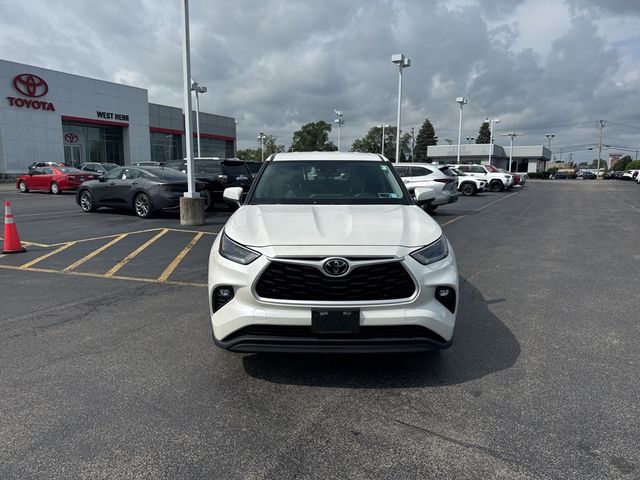 2021 Toyota Highlander LE