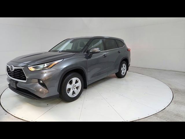 2021 Toyota Highlander LE