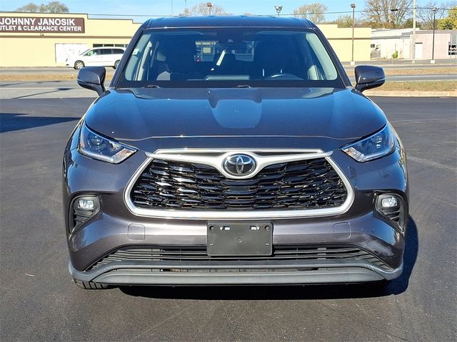 2021 Toyota Highlander LE