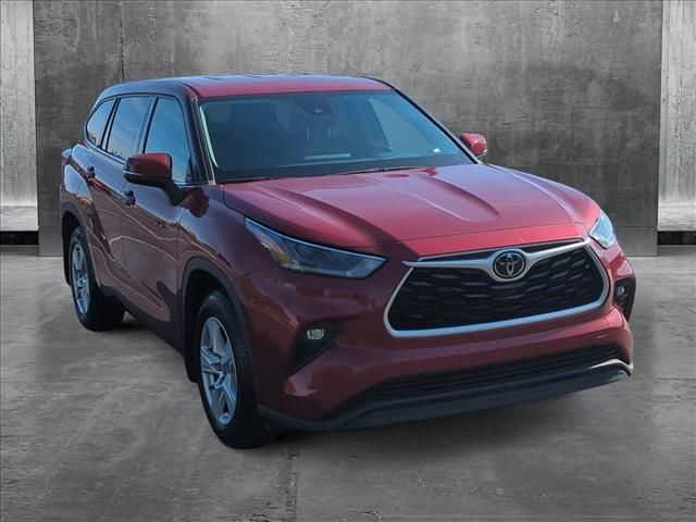 2021 Toyota Highlander LE