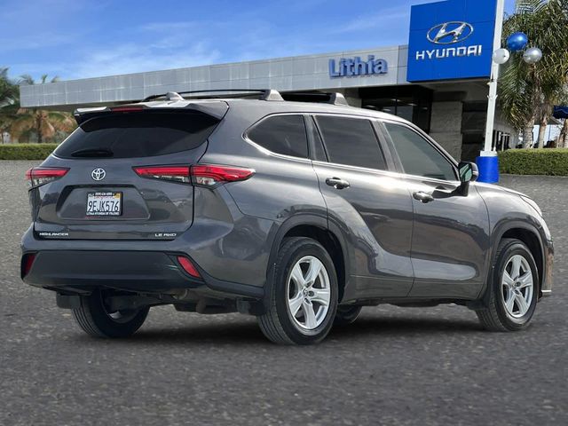 2021 Toyota Highlander LE