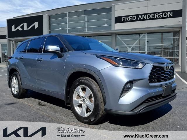 2021 Toyota Highlander LE