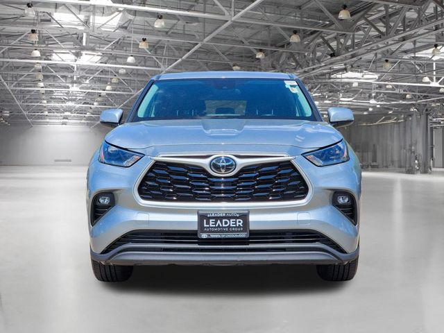 2021 Toyota Highlander LE