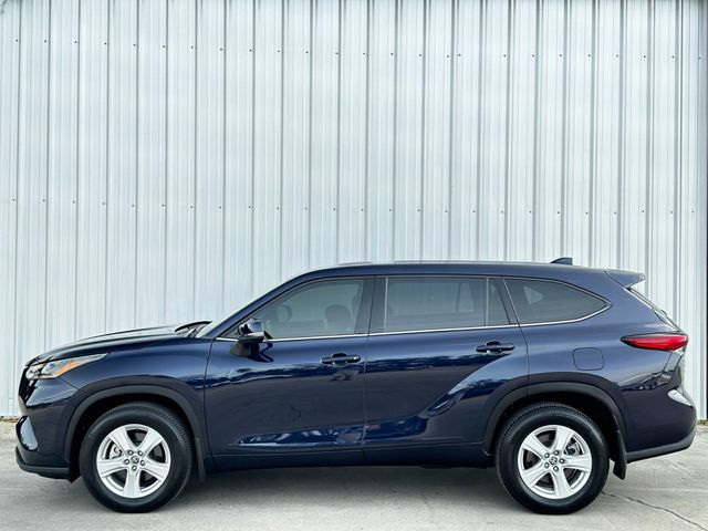 2021 Toyota Highlander LE