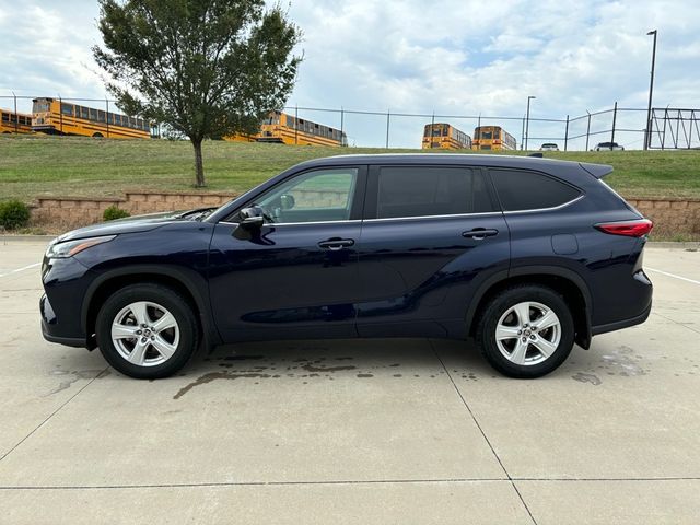 2021 Toyota Highlander LE