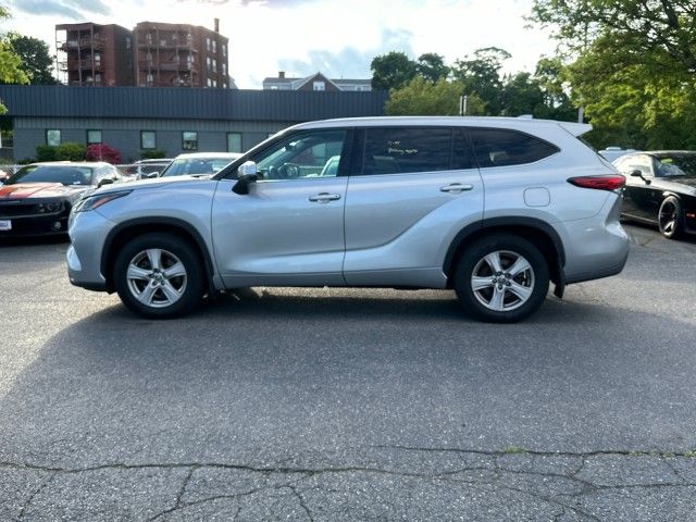 2021 Toyota Highlander LE