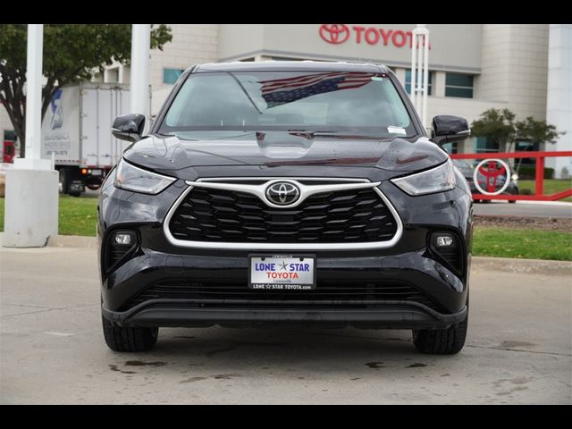 2021 Toyota Highlander LE