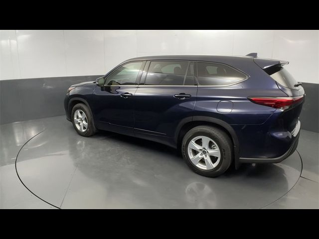 2021 Toyota Highlander LE