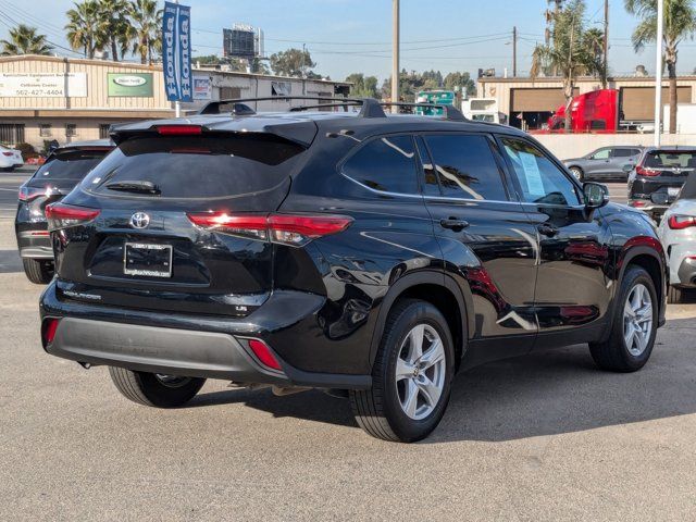 2021 Toyota Highlander LE