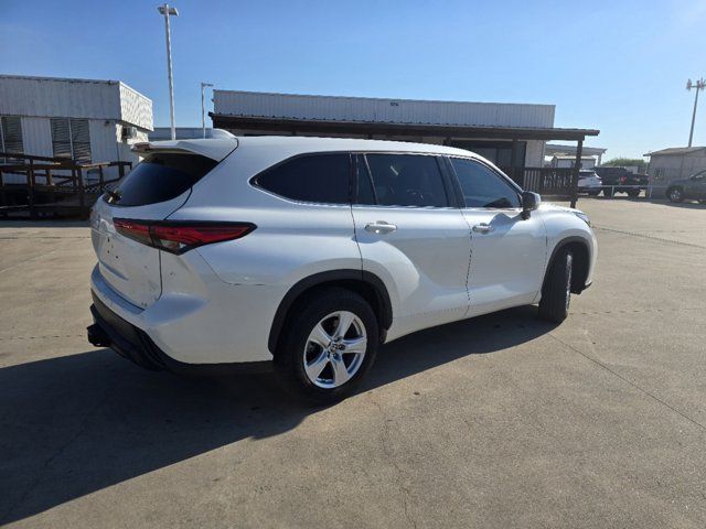 2021 Toyota Highlander LE