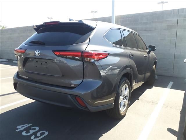 2021 Toyota Highlander LE