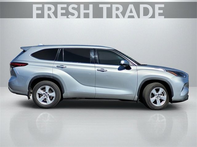 2021 Toyota Highlander LE