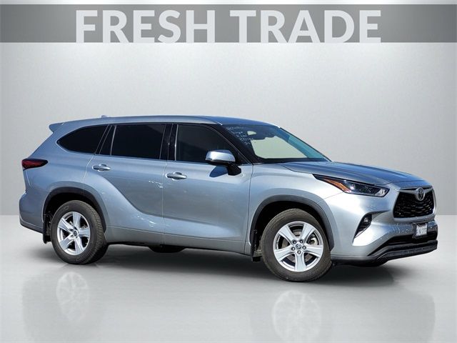 2021 Toyota Highlander LE