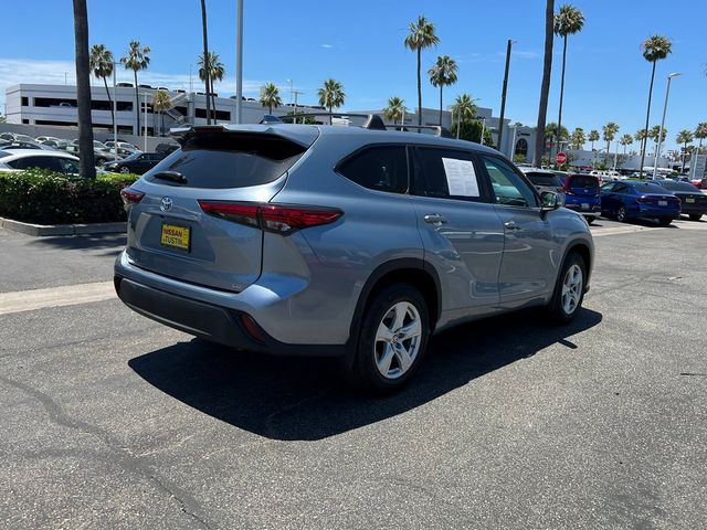 2021 Toyota Highlander LE