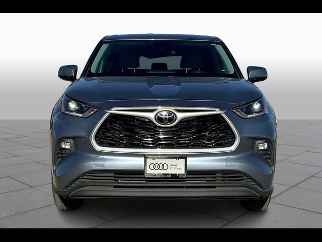 2021 Toyota Highlander LE