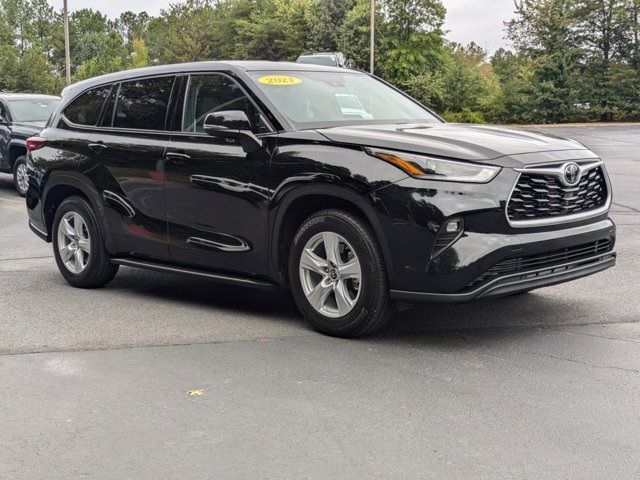 2021 Toyota Highlander LE