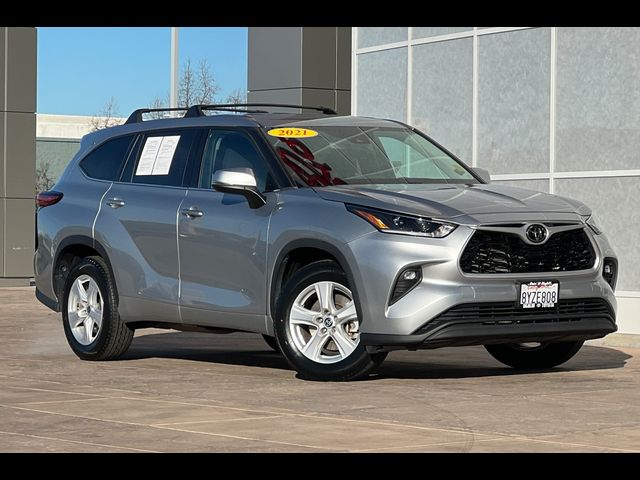 2021 Toyota Highlander LE