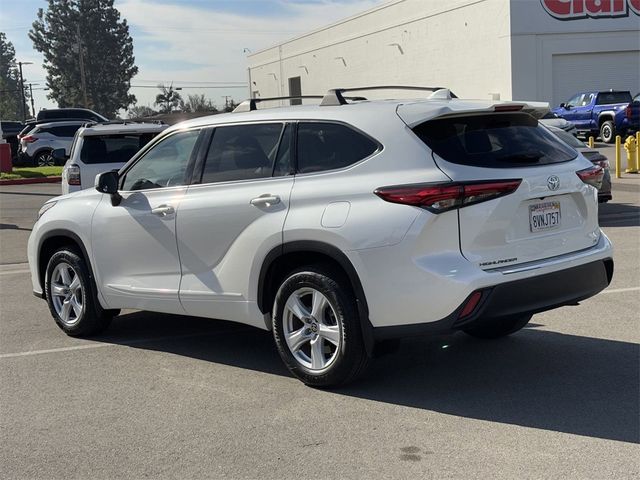 2021 Toyota Highlander LE