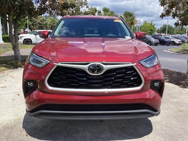 2021 Toyota Highlander LE