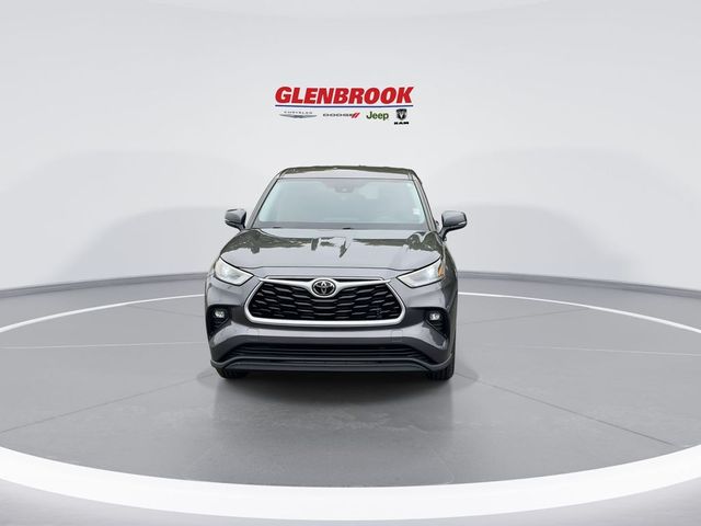 2021 Toyota Highlander LE