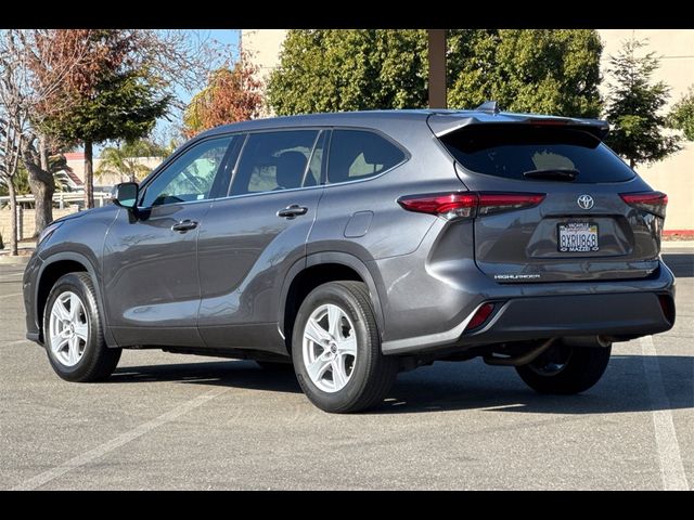 2021 Toyota Highlander LE