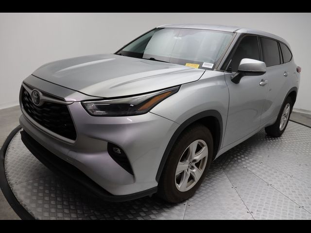 2021 Toyota Highlander LE