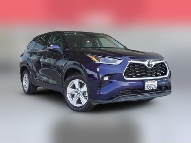 2021 Toyota Highlander LE