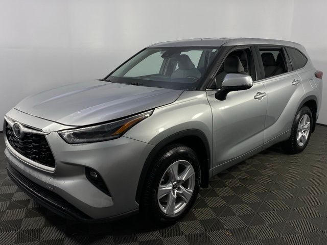 2021 Toyota Highlander LE