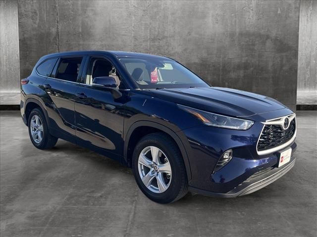 2021 Toyota Highlander LE