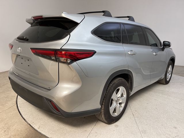 2021 Toyota Highlander LE