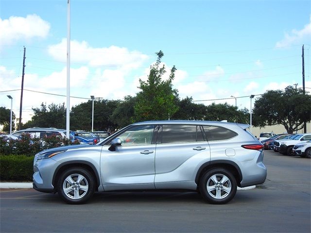 2021 Toyota Highlander LE