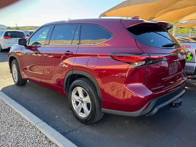 2021 Toyota Highlander LE