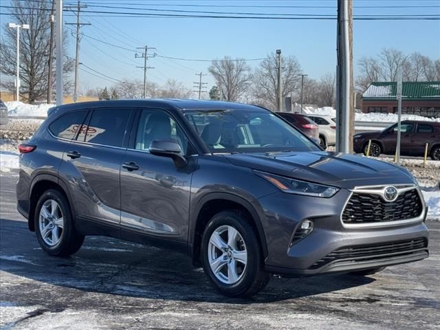 2021 Toyota Highlander LE