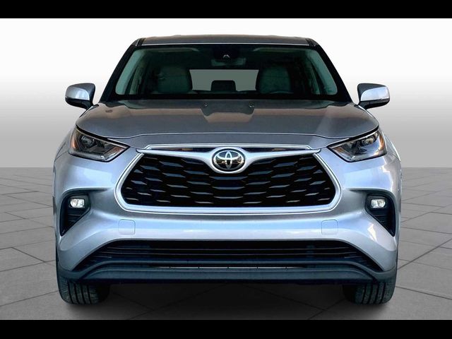 2021 Toyota Highlander LE