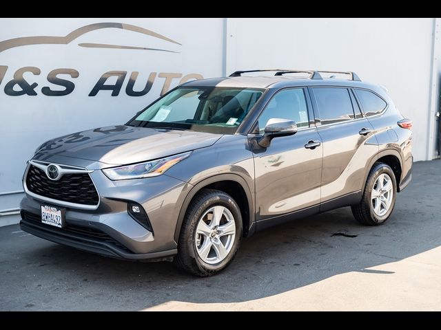 2021 Toyota Highlander LE