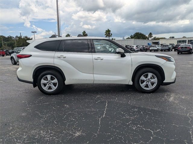 2021 Toyota Highlander LE