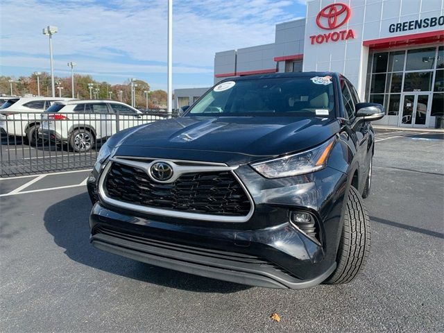 2021 Toyota Highlander LE