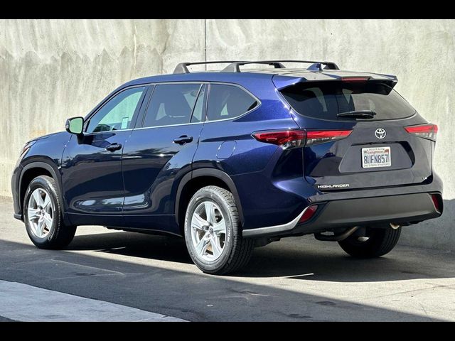 2021 Toyota Highlander LE