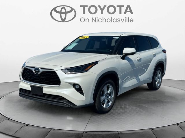 2021 Toyota Highlander LE