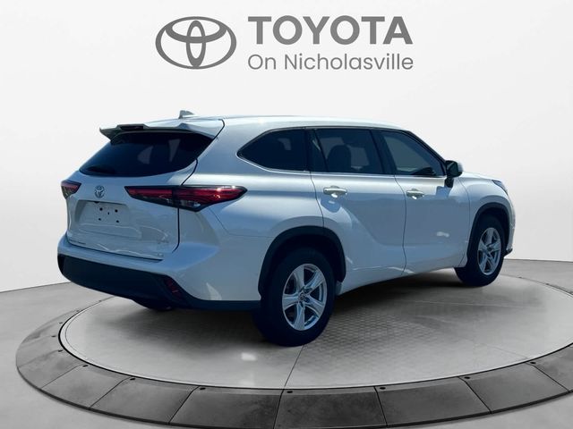 2021 Toyota Highlander LE