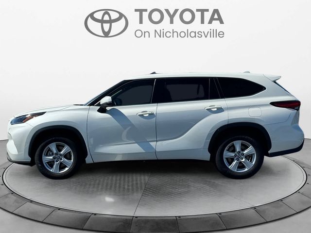 2021 Toyota Highlander LE