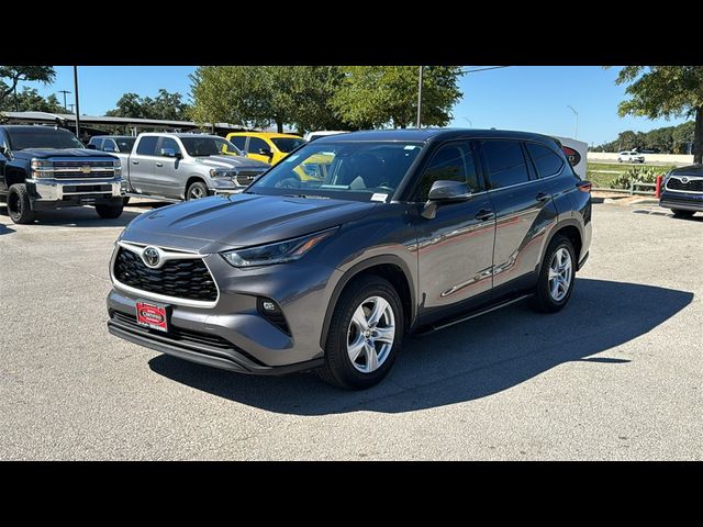 2021 Toyota Highlander LE