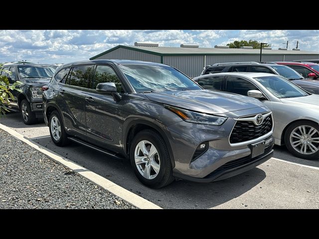 2021 Toyota Highlander LE