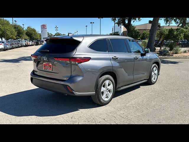 2021 Toyota Highlander LE